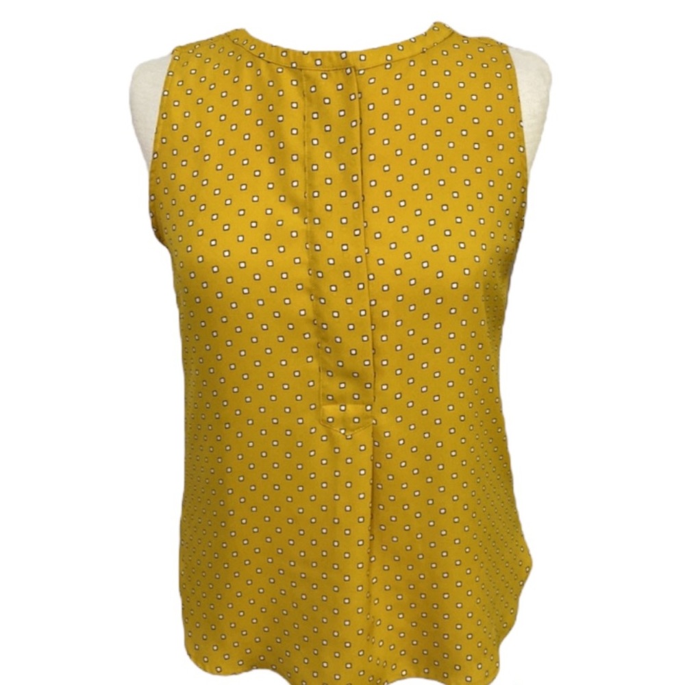 Loft sleeveless top size XS 3/4 hidden button front yellow print